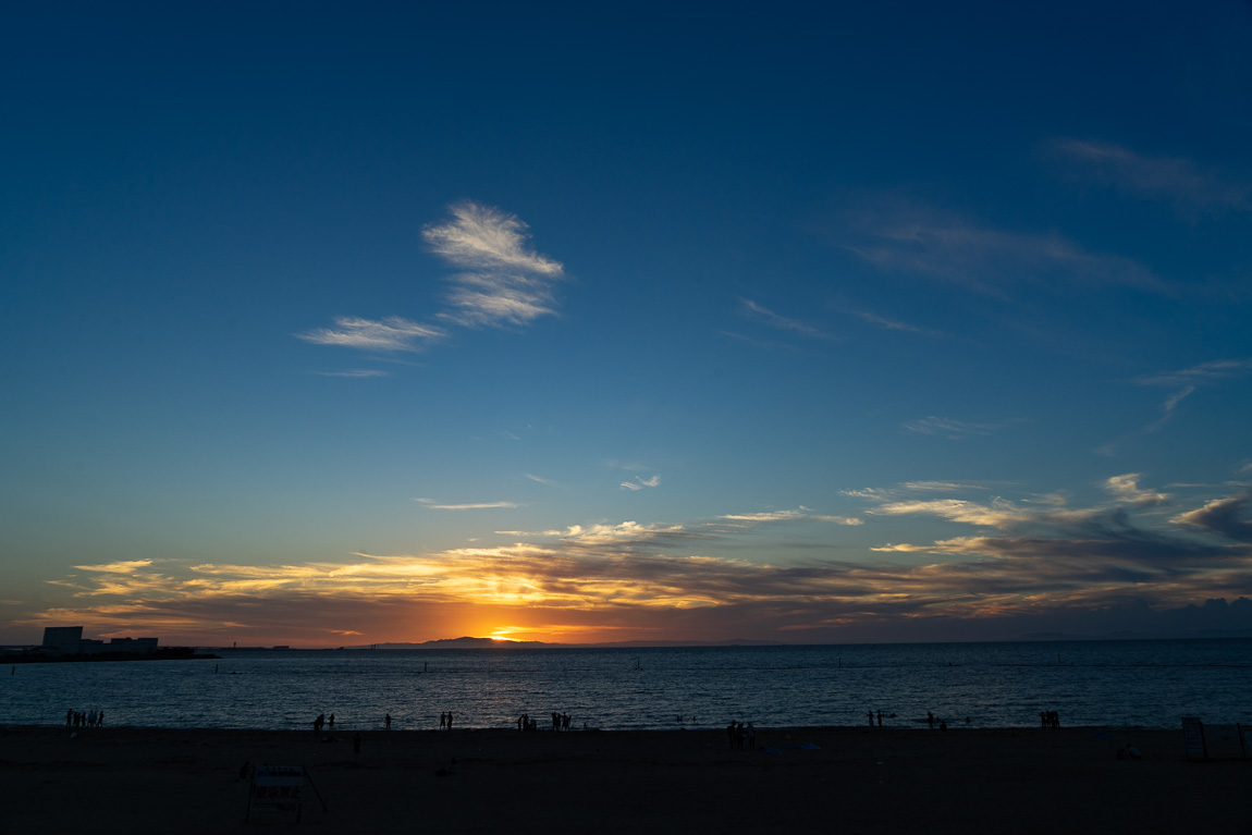 二色の浜海水浴場の夕焼けの写真
