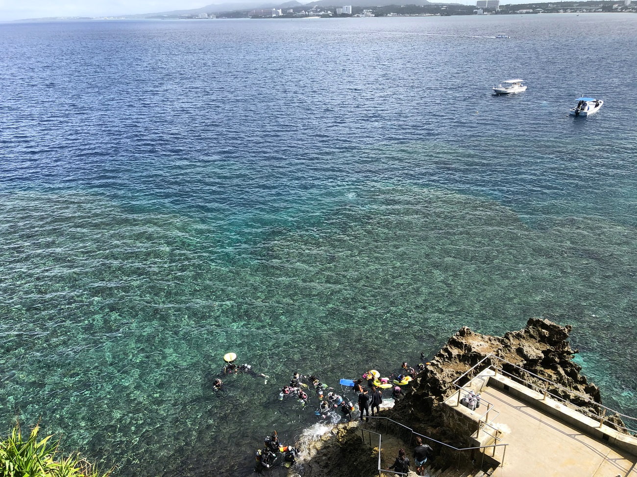 真栄田岬でのダイビングの写真
